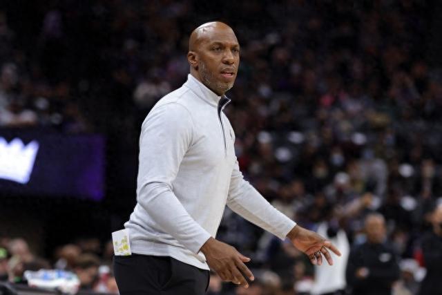 13记三分！克莱蒙斯轰下55分 新疆队史第三人